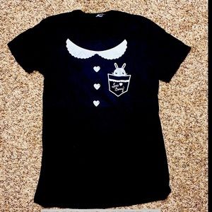 Em & Sprout Bunny “pocket” shirt extra small